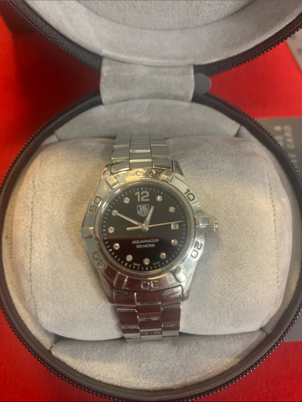 Tag Heuer Aquaracer Diving Watch with a black dial and diamond detailing - Picture 3 of 13